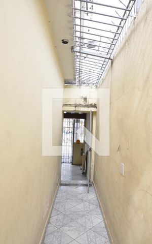 Casa à venda com 144m², 3 quartos e 2 vagasCorredor