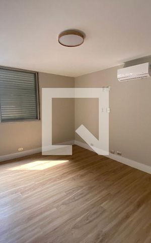 Apartamento para alugar com 138m², 3 quartos e 1 vaga Apartamento para alugar com 138m², 3 quartos e 1 vagaQuarto
