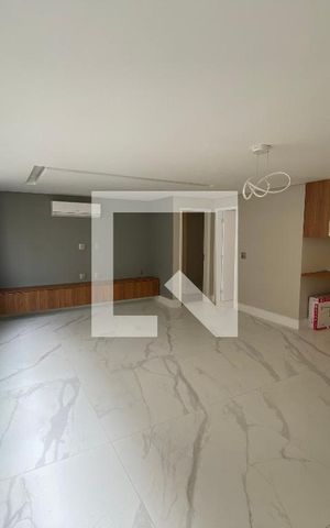 Apartamento para alugar com 138m², 3 quartos e 1 vaga Apartamento para alugar com 138m², 3 quartos e 1 vagaSala