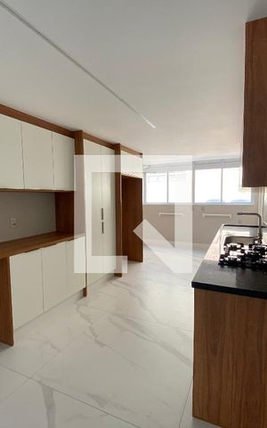 Apartamento para alugar com 138m², 3 quartos e 1 vaga Apartamento para alugar com 138m², 3 quartos e 1 vagaCozinha