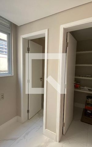Apartamento para alugar com 138m², 3 quartos e 1 vaga Apartamento para alugar com 138m², 3 quartos e 1 vagaLavanderia