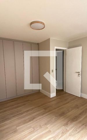 Apartamento para alugar com 138m², 3 quartos e 1 vaga Apartamento para alugar com 138m², 3 quartos e 1 vagaQuarto