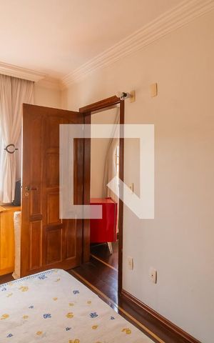 Casa à venda com 400m², 4 quartos e 4 vagas Casa à venda com 400m², 4 quartos e 4 vagasQuarto 3