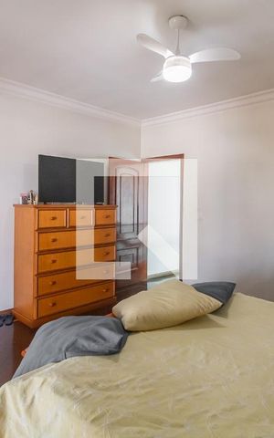 Casa à venda com 400m², 4 quartos e 4 vagas Casa à venda com 400m², 4 quartos e 4 vagasQuarto 1