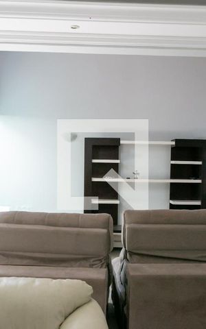 Casa à venda com 400m², 4 quartos e 5 vagas Casa à venda com 400m², 4 quartos e 5 vagasSala