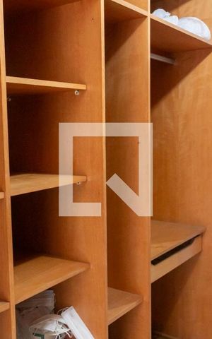 Casa à venda com 400m², 4 quartos e 5 vagas Casa à venda com 400m², 4 quartos e 5 vagasCloset da Suíte