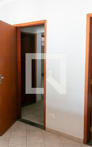 Casa à venda com 400m², 4 quartos e 5 vagas Casa à venda com 400m², 4 quartos e 5 vagasQuarto 5