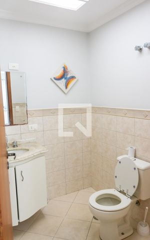 Casa à venda com 400m², 4 quartos e 5 vagas Casa à venda com 400m², 4 quartos e 5 vagasLavabo