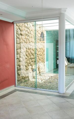 Casa à venda com 400m², 4 quartos e 5 vagas Casa à venda com 400m², 4 quartos e 5 vagasSala de Jantar