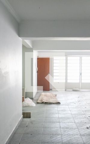 Casa à venda com 400m², 4 quartos e 5 vagas Casa à venda com 400m², 4 quartos e 5 vagasGaragem