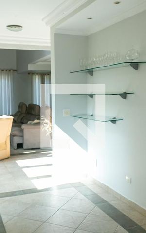 Casa à venda com 400m², 4 quartos e 5 vagas Casa à venda com 400m², 4 quartos e 5 vagasSala de Jantar