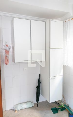 Casa à venda com 400m², 4 quartos e 5 vagas Casa à venda com 400m², 4 quartos e 5 vagasLavanderia