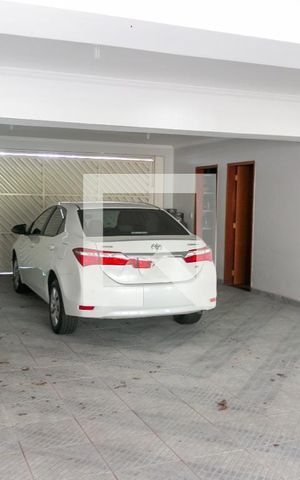 Casa à venda com 400m², 4 quartos e 5 vagas Casa à venda com 400m², 4 quartos e 5 vagasGaragem