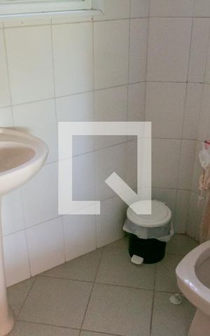 Casa à venda com 400m², 4 quartos e 5 vagas Casa à venda com 400m², 4 quartos e 5 vagasBanheiro do Quarto 5