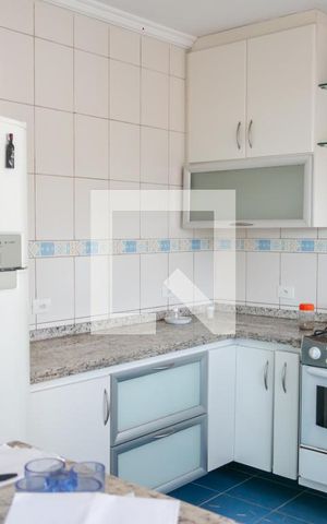 Casa à venda com 400m², 4 quartos e 5 vagas Casa à venda com 400m², 4 quartos e 5 vagasCozinha