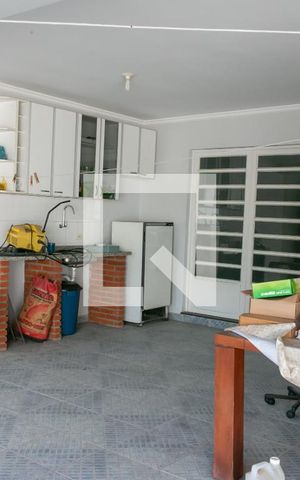 Casa à venda com 400m², 4 quartos e 5 vagas Casa à venda com 400m², 4 quartos e 5 vagasChurrasqueira
