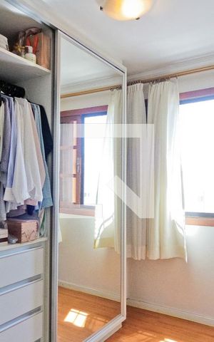 Casa à venda com 131m², 2 quartos e 2 vagas Casa à venda com 131m², 2 quartos e 2 vagasSuíte