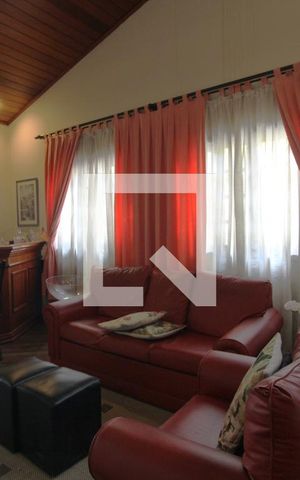 Casa à venda com 360m², 4 quartos e 6 vagasSala 1