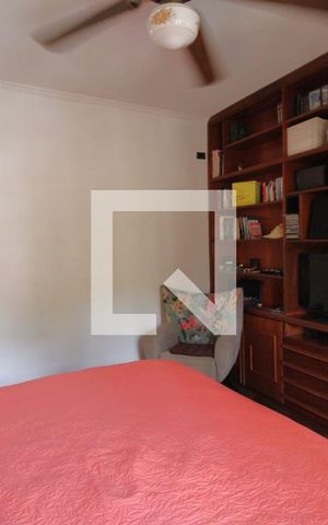 Casa à venda com 360m², 4 quartos e 6 vagasSuíte 2