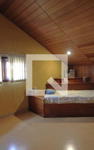 Casa à venda com 360m², 4 quartos e 6 vagasSuíte 1