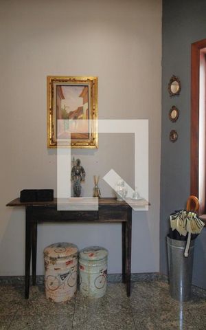 Casa à venda com 360m², 4 quartos e 6 vagasHall