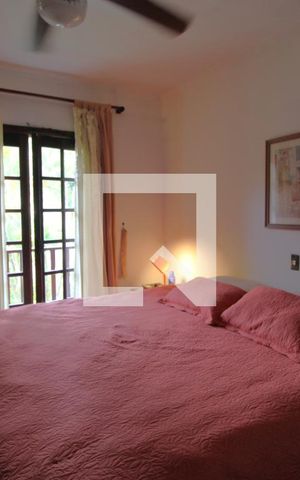 Casa à venda com 360m², 4 quartos e 6 vagasSuíte 2