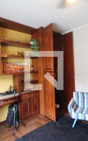 Casa à venda com 360m², 4 quartos e 6 vagasSuíte 1