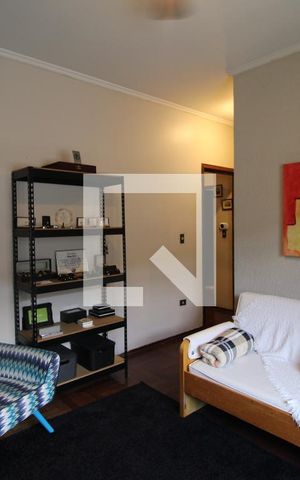 Casa à venda com 360m², 4 quartos e 6 vagasSuíte 1
