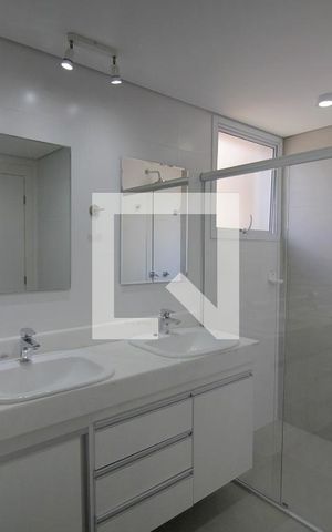 Apartamento para alugar com 127m², 4 quartos e 3 vagasBanheiro da Suíte 1