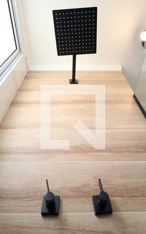 Apartamento para alugar com 43m², 2 quartos e 1 vagaDetalhe do banheiro