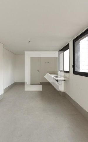 Apartamento à venda com 374m², 5 quartos e 5 vagas Apartamento à venda com 374m², 5 quartos e 5 vagasCozinha