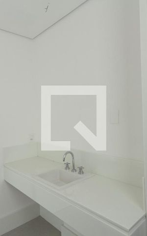 Apartamento à venda com 374m², 5 quartos e 5 vagasBanheiro da Suíte 1