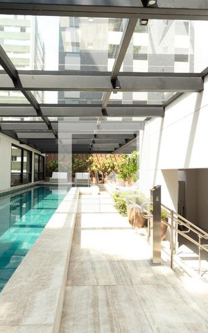 Apartamento à venda com 374m², 5 quartos e 5 vagasÁrea comum - Piscina