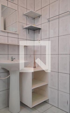 Apartamento para alugar com 65m², 2 quartos e 1 vaga Apartamento para alugar com 65m², 2 quartos e 1 vagaBanheiro