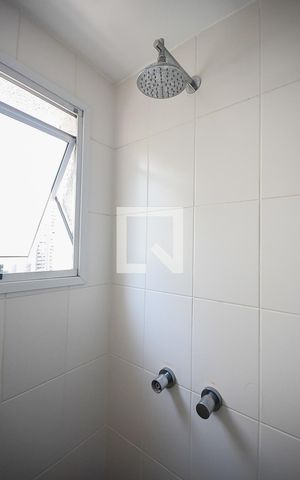 Apartamento à venda com 6m², 1 quarto e sem vaga Apartamento à venda com 6m², 1 quarto e sem vagaChuveiro do Banheiro