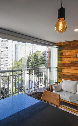 Apartamento à venda com 6m², 1 quarto e sem vaga Apartamento à venda com 6m², 1 quarto e sem vagaVaranda