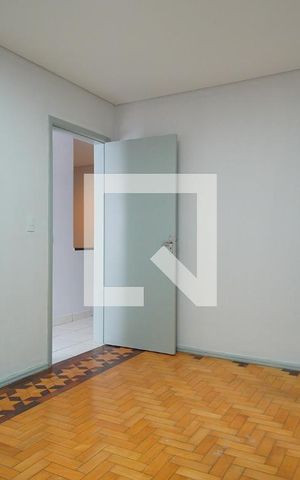 Casa para alugar com 280m², 6 quartos e 2 vagasQuarto