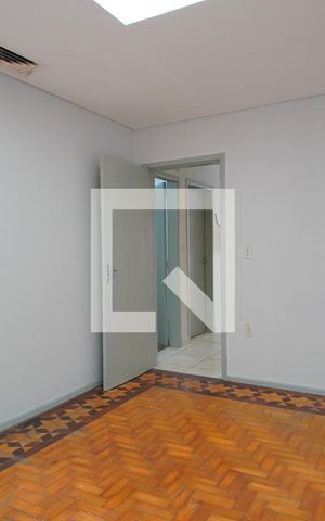 Casa para alugar com 280m², 6 quartos e 2 vagasQuarto