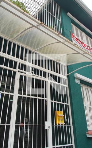 Casa para alugar com 280m², 6 quartos e 2 vagasFachada
