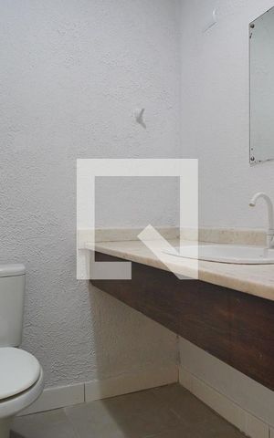 Casa para alugar com 280m², 6 quartos e 2 vagasBanheiro