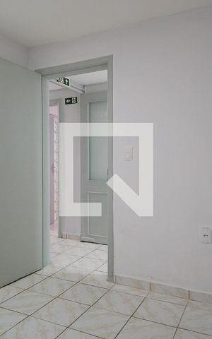 Casa para alugar com 280m², 6 quartos e 2 vagasQuarto