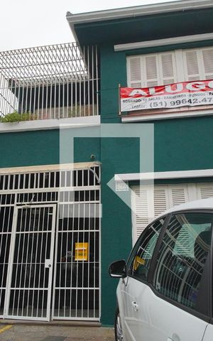 Casa para alugar com 280m², 6 quartos e 2 vagasFachada