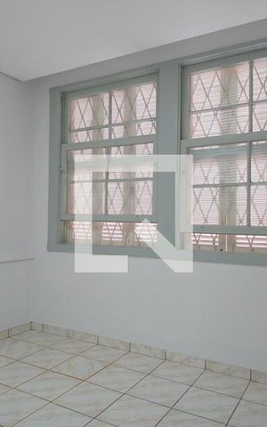 Casa para alugar com 280m², 6 quartos e 2 vagasSala