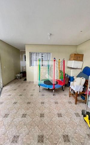 Casa à venda com 80m², 2 quartos e 1 vaga