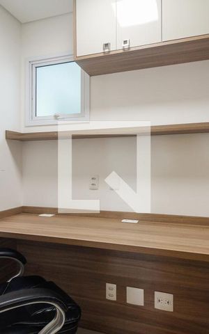 Apartamento à venda com 118m², 3 quartos e 3 vagas Apartamento à venda com 118m², 3 quartos e 3 vagasEscritório