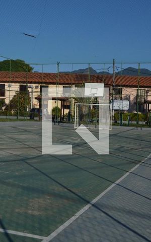 Casa de condomínio à venda com 120m², 4 quartos e 4 vagasQuadra Poliesportiva 