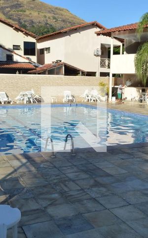 Casa de condomínio à venda com 120m², 4 quartos e 4 vagasÁrea comum - Piscina