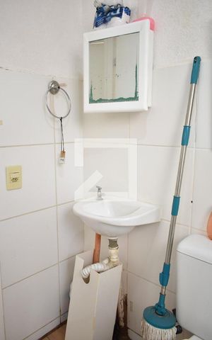 Apartamento para alugar com 40m², 2 quartos e sem vagaBanheiro