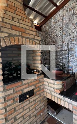 Casa de condomínio para alugar com 108m², 3 quartos e 2 vagas Casa de condomínio para alugar com 108m², 3 quartos e 2 vagasChurrasqueira