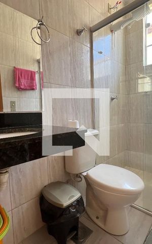 Casa de condomínio para alugar com 108m², 3 quartos e 2 vagas Casa de condomínio para alugar com 108m², 3 quartos e 2 vagasBanheiro
